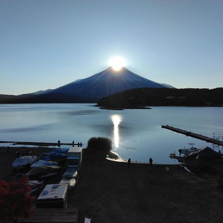 Tabist Lakeside In Fujinami Яманакако Экстерьер фото